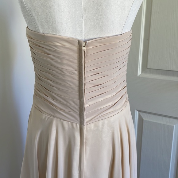 Stunning cream gown perfect for prom or wedding - Picture 4 of 16